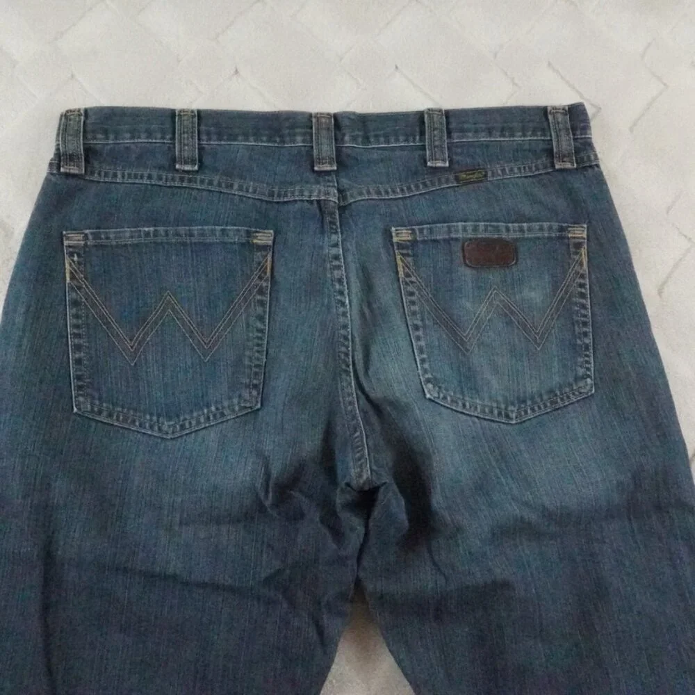 Wrangler Straight Leg Jean Mens 38x32 Dark Wash Denim Western Rodeo Cowboy